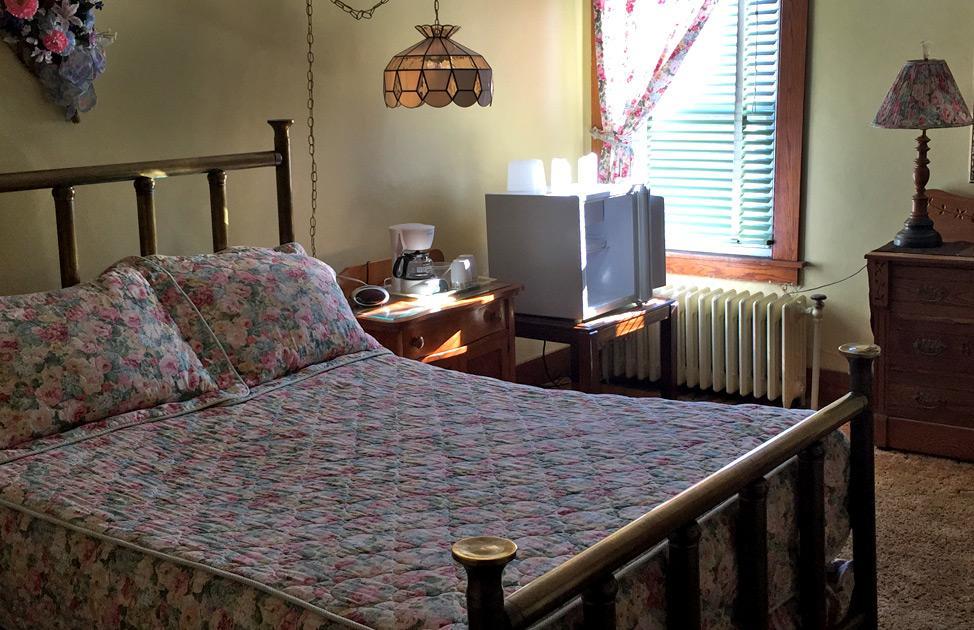 The Stone House Motel & Motor Lodge 타이콘데로가 외부 사진