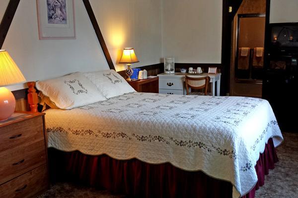 The Stone House Motel & Motor Lodge 타이콘데로가 외부 사진